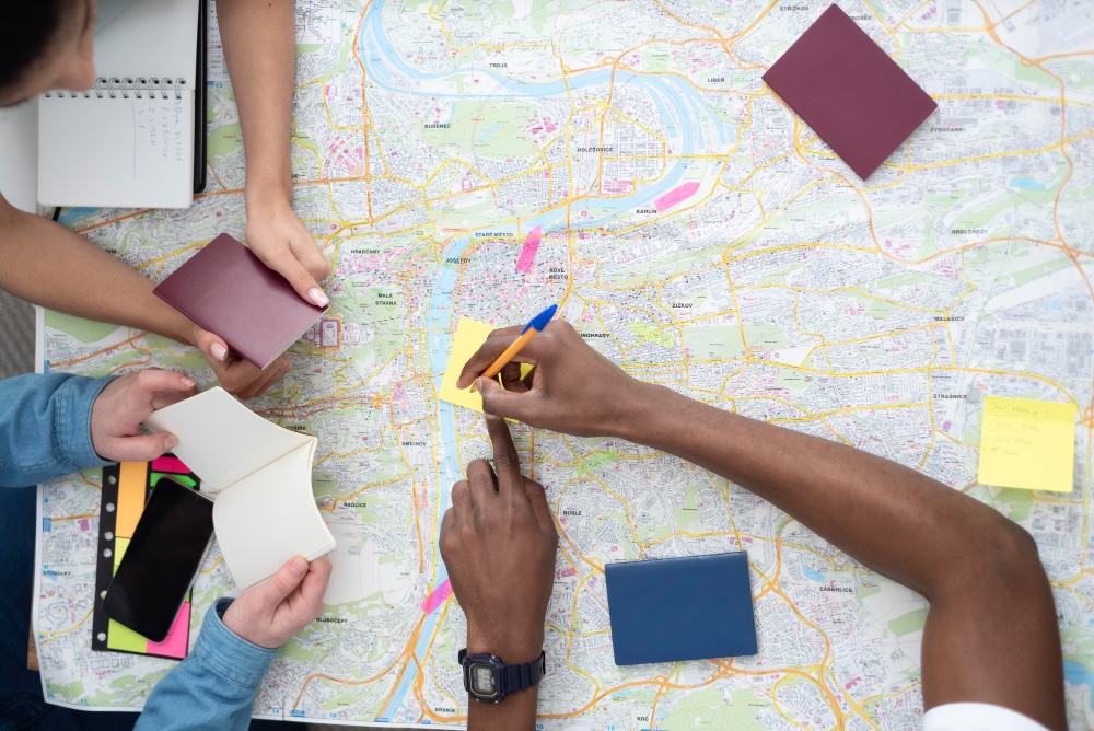 Trajet Cotonou-Ouidah : guide transport et logement Vodoun Days 2025