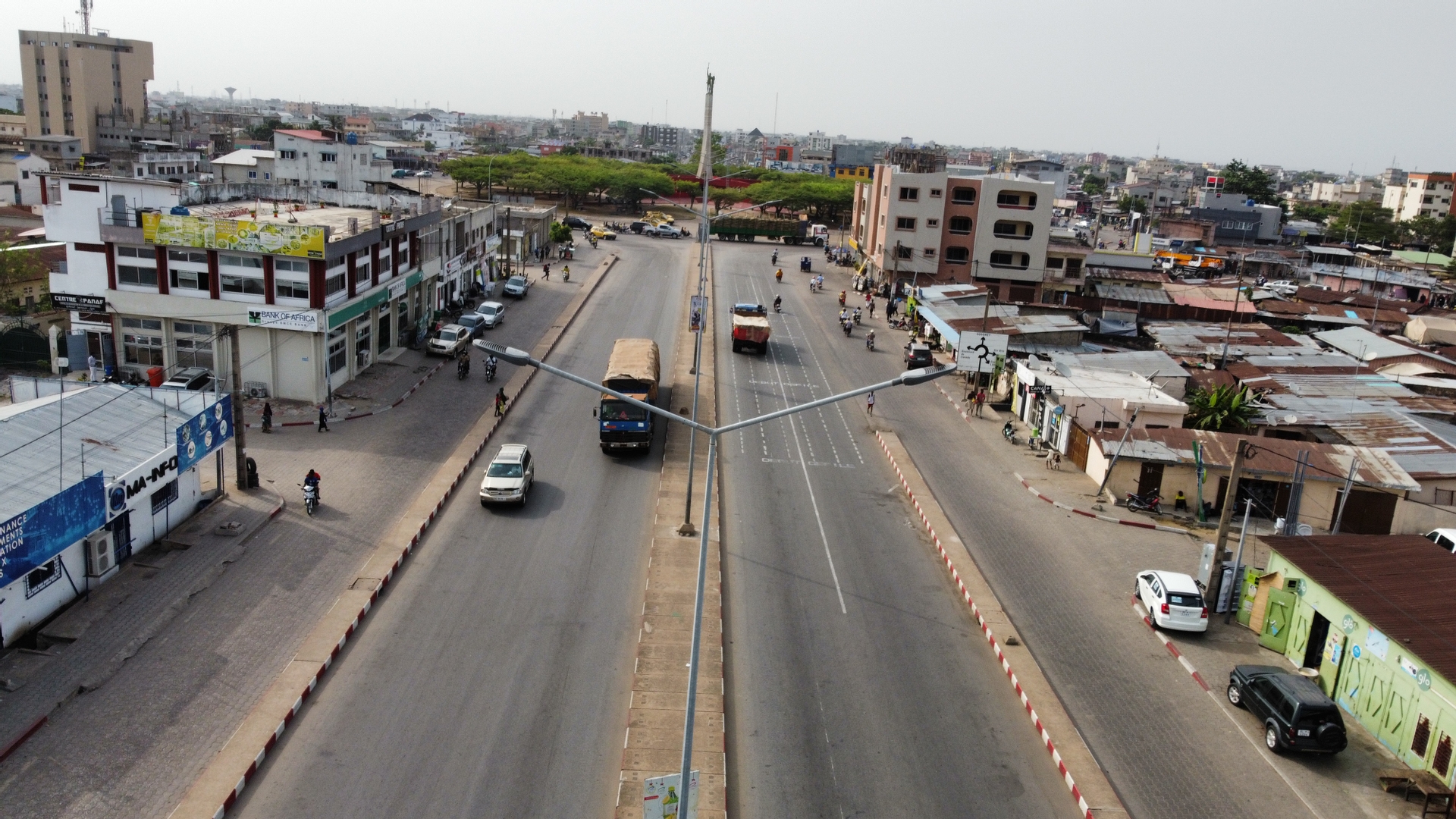 Trajet Cotonou-Ouidah : guide transport et logement Vodoun Days 2025