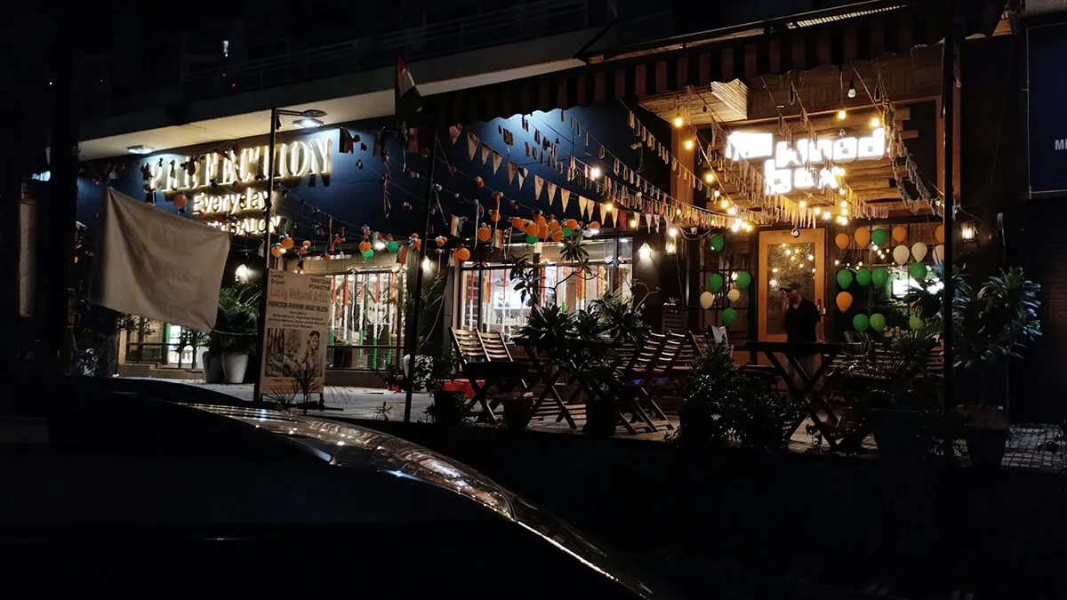 Fidjrossè by night, Cotonou