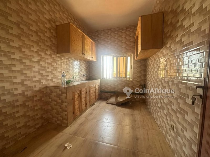 Appartement meublé de 3 pièces avec gardien permanent et balcon personnel