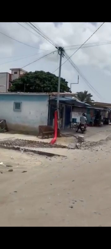 Terrain en angle de rue de 531 m² avec permis d'habiter et documents complets