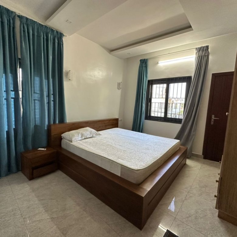 Appartement meublé de 4 pièces avec climatisation et équipements haut de gamme