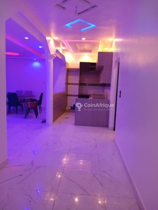 Immeuble locatif R+3 avec revenus mensuels de 1 000 000 FCFA