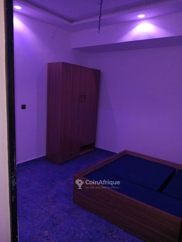 Immeuble locatif R+3 avec revenus mensuels de 1 000 000 FCFA
