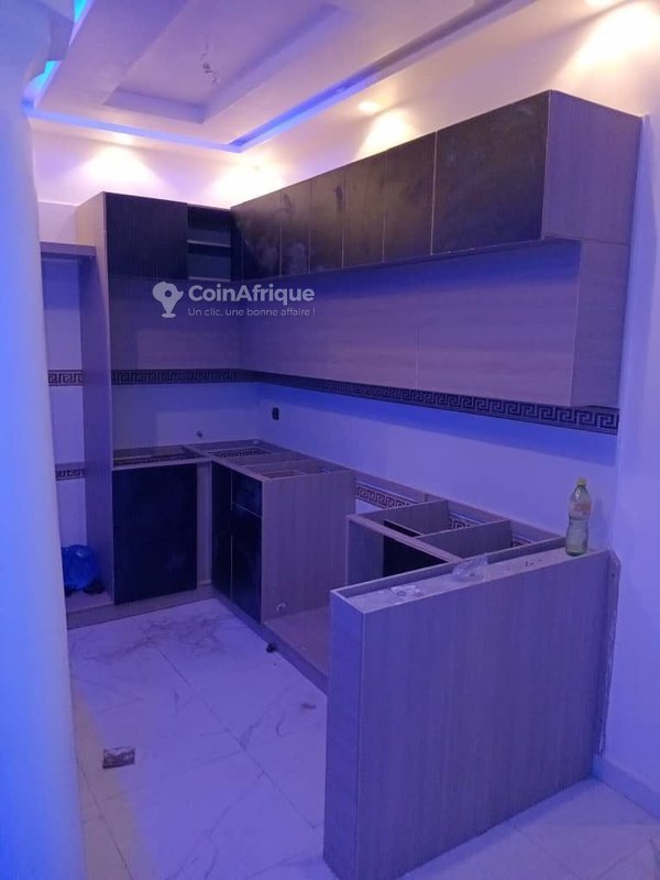 Immeuble locatif R+3 avec revenus mensuels de 1 000 000 FCFA