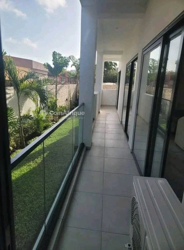 Appartement meublé 3 pièces avec piscine en résidence sécurisée