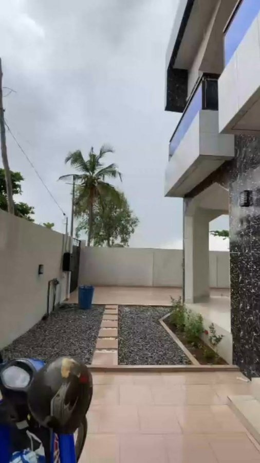 Maison spacieuse de 4 pièces avec entrée personnelle et cadre calme