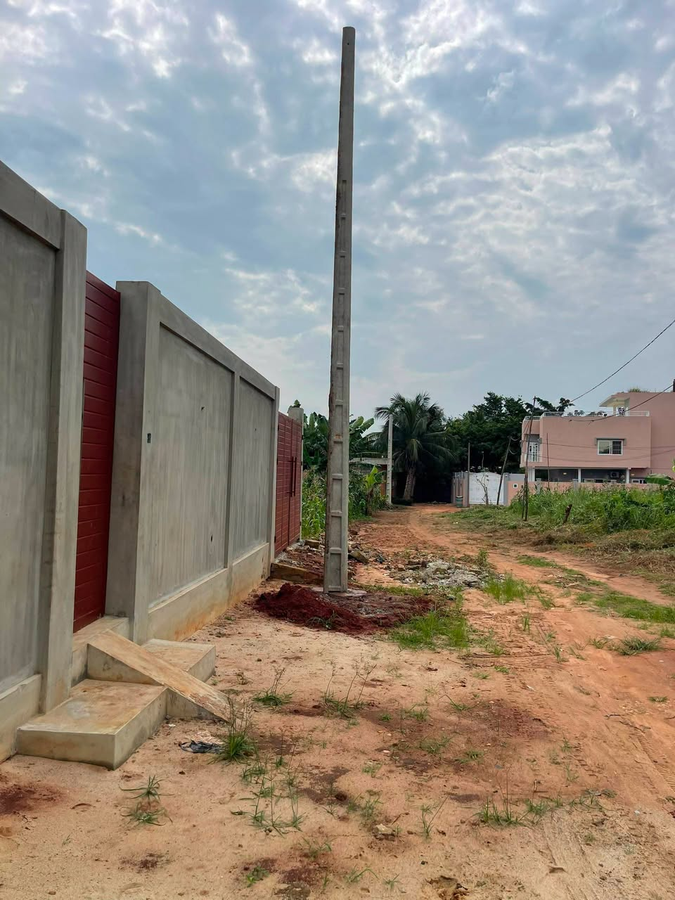 Terrain spacieux de 398 m² avec titre foncier sécurisé