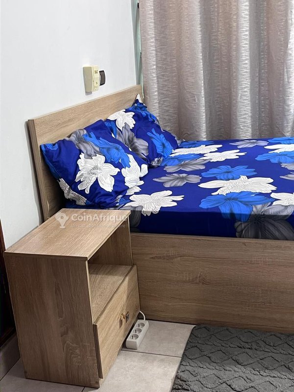 Appartement meublé 2 pièces avec services inclus et groupe électrogène