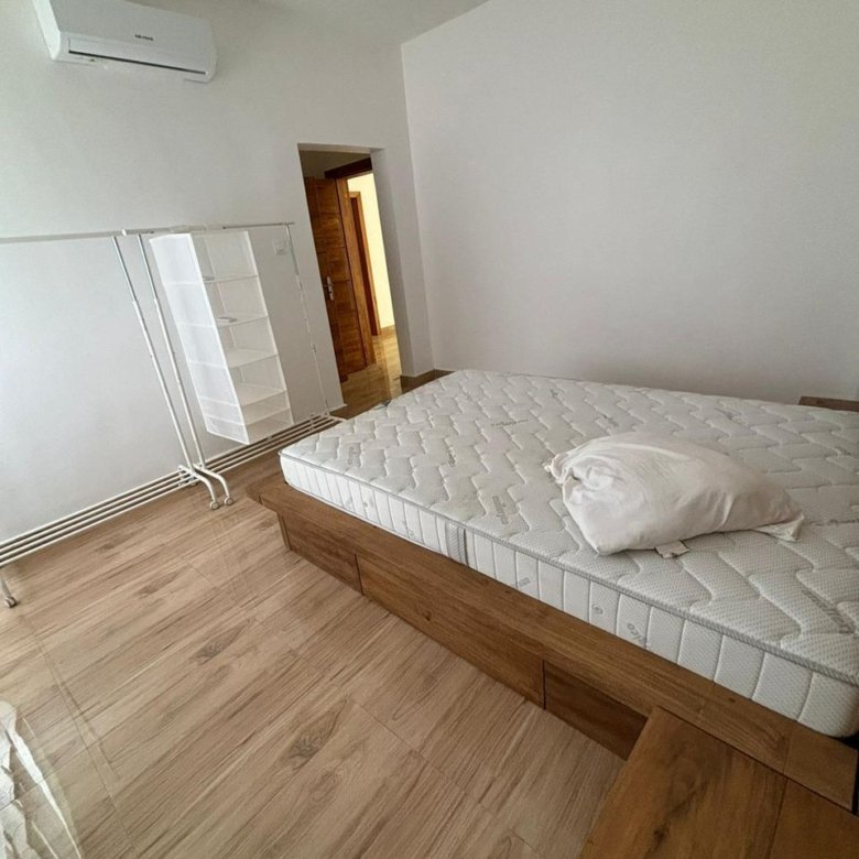 Villa luxueuse de 4 chambres avec climatisation et jardin spacieux