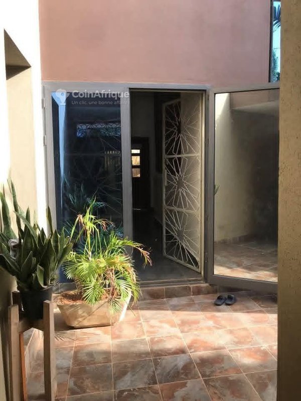 Villa spacieuse de 16 pièces avec vue sur mer