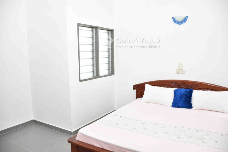 Appartement meublé d'exception avec services inclus et balcon - 1 pièce spacieuse