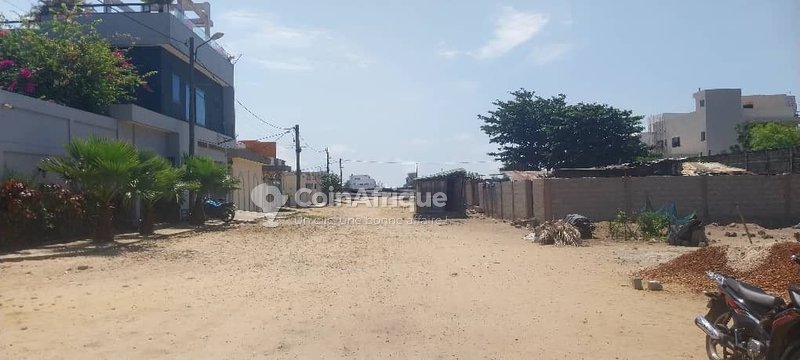 Terrain de 500 m² avec titre foncier personnel en main