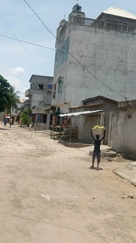 Villa de 2 pièces avec possibilité de transformation en duplex