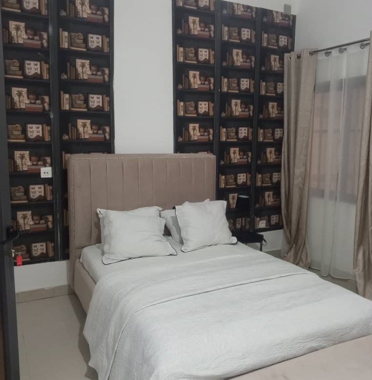 Appartement meublé de 2 pièces avec entrée personnelle dans un cadre sécurisé et calme