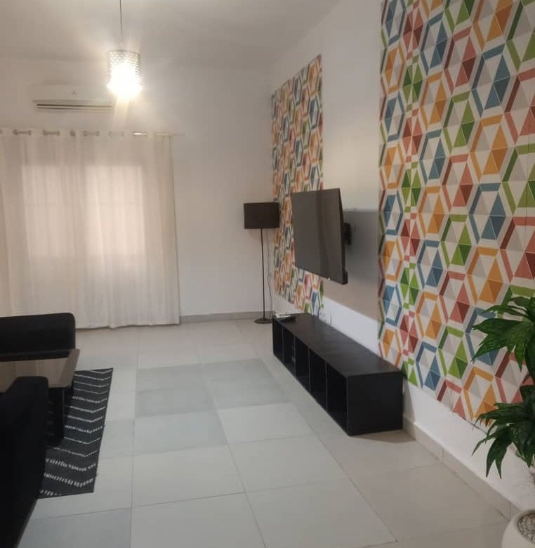 Appartement meublé de 2 pièces avec entrée personnelle dans un cadre sécurisé et calme