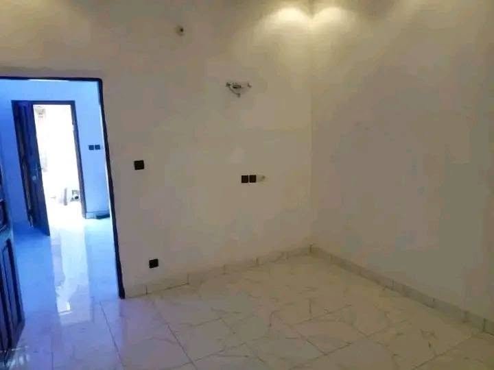 Maison de 3 pièces avec finitions haut de gamme et équipements modernes