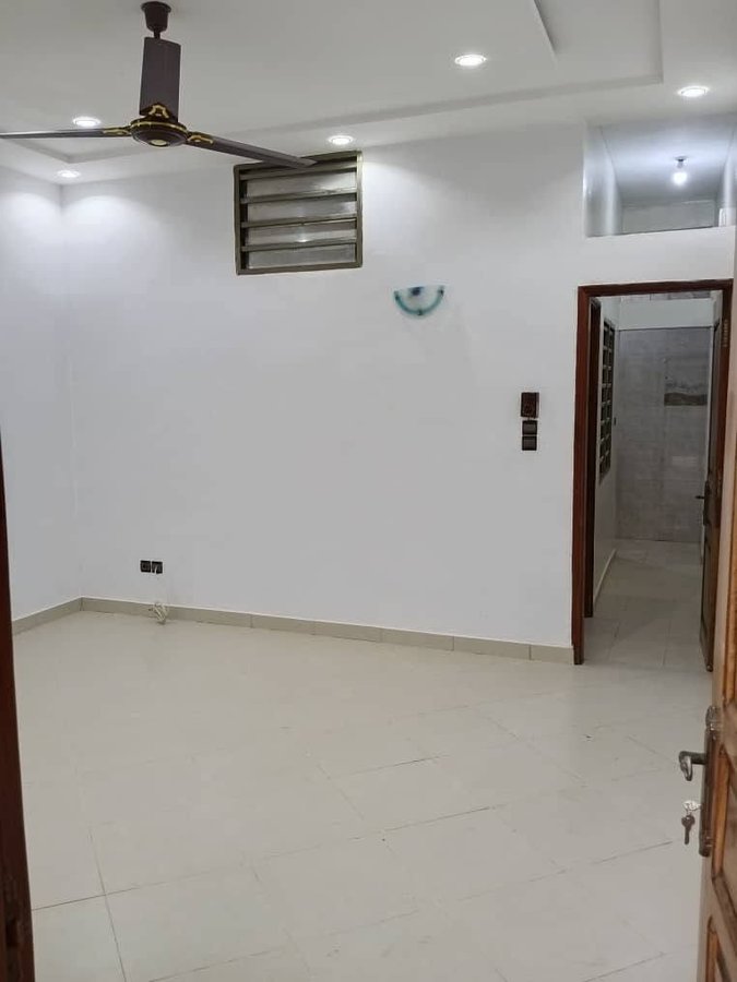 Appartement d'une chambre avec véranda et accès véhicule