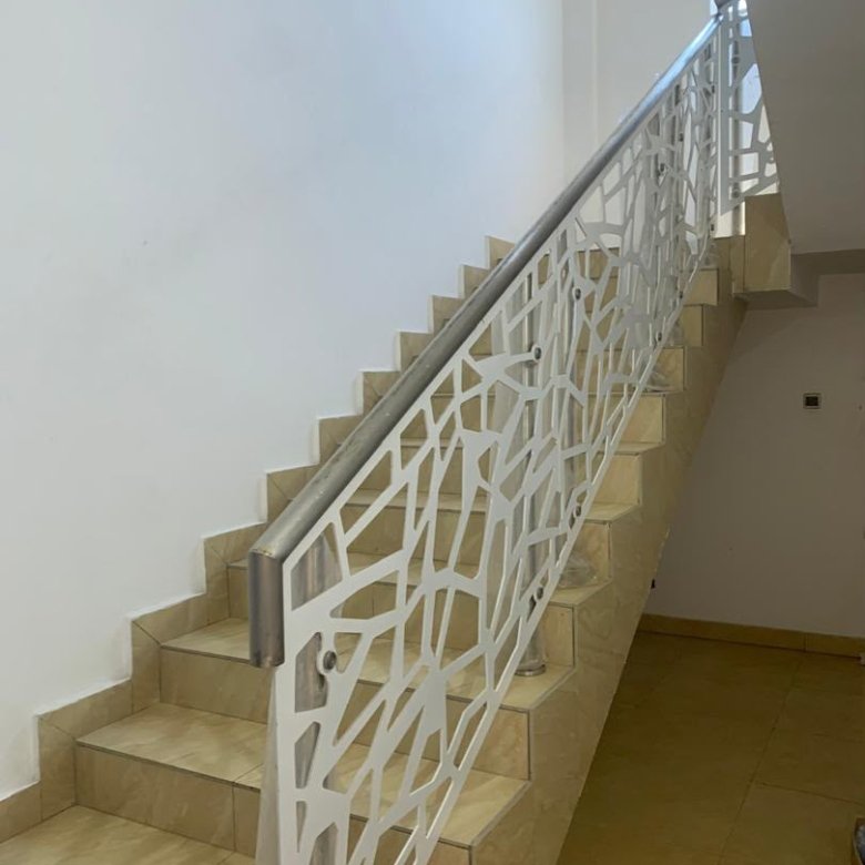 Villa luxueuse de 6 pièces avec terrasse panoramique vue sur mer et prestations haut de gamme
