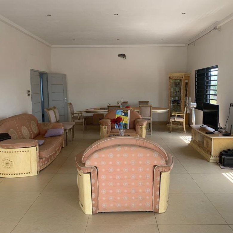 Villa luxueuse de 6 pièces avec terrasse panoramique vue sur mer et prestations haut de gamme