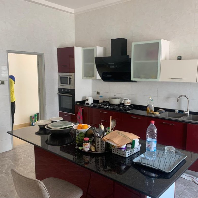 Villa luxueuse de 6 pièces avec terrasse panoramique vue sur mer et prestations haut de gamme