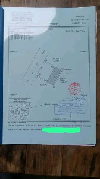 Terrain constructible de 470 m² avec titre foncier en cours et emplacement stratégique