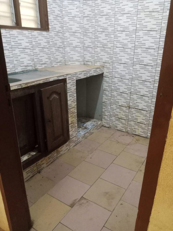 Appartement 2 pièces avec cuisine et douche séparées - Plan américain