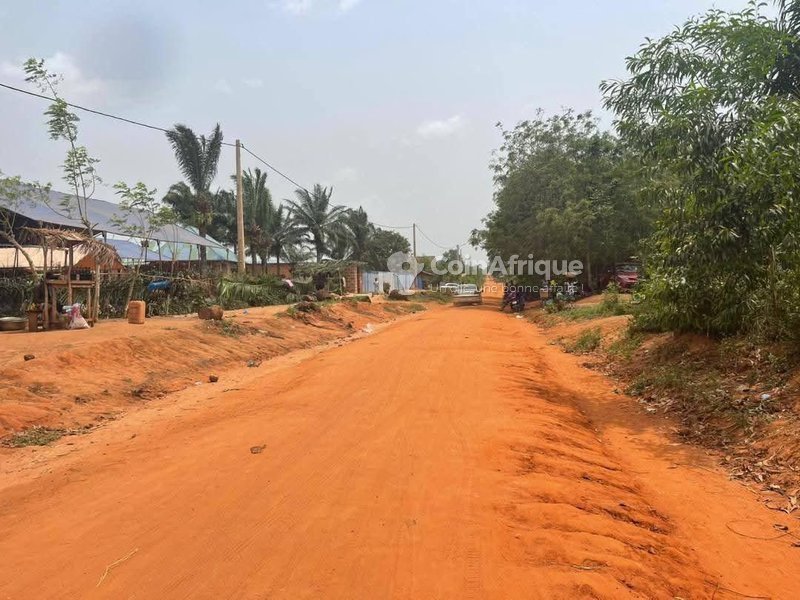 Terrain constructible idéal pour investissement ou résidence - Proximité écoles et commodités