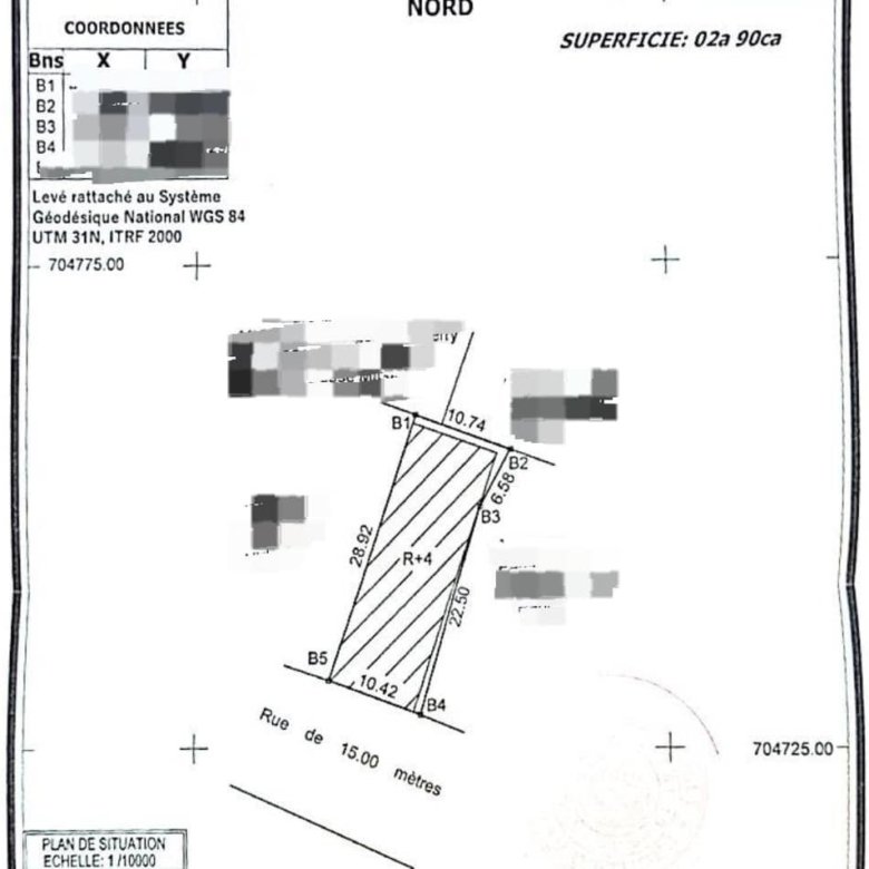 Immeuble locatif R+4 avec 24 pièces et titre foncier sécurisé