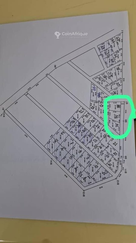 Terrain titré à vendre - 350m² avec titre foncier et vente notariée