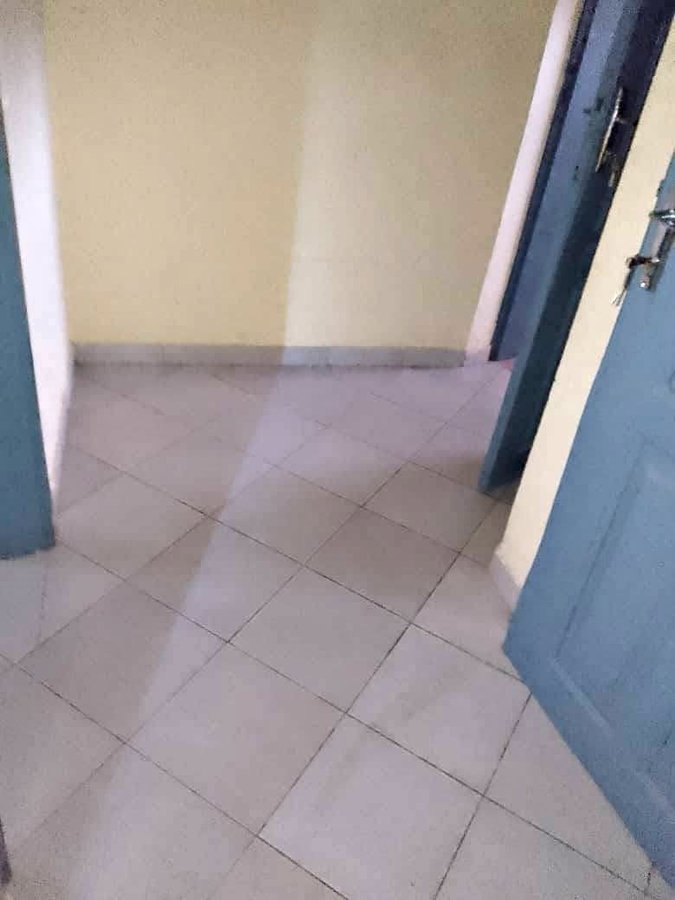 Appartement 2 pièces avec entrée personnelle et sanitaires modernes