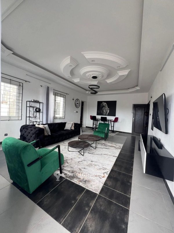 Appartement meublé 4 pièces avec style moderne, raffiné et belle vue