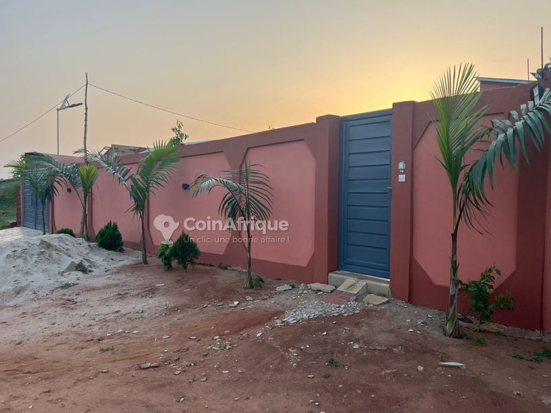 Terrain constructible de 500 m² avec accès à l'électricité