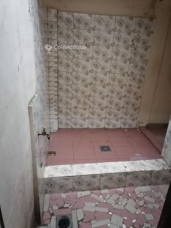 Villa cosy avec salon et sanitaires à louer - Proximité immédiate des commodités