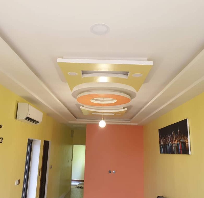 Appartement meublé d'une pièce avec climatisation et proximité immédiate de la plage