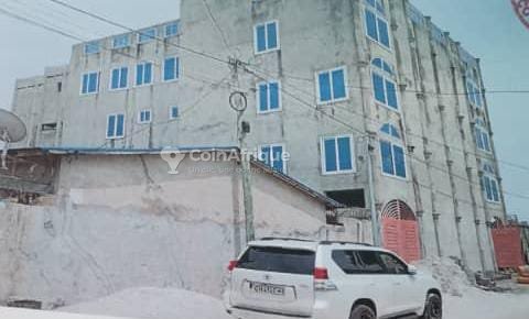 Villa luxueuse de 14 pièces avec titre foncier personnel et nouvelle construction