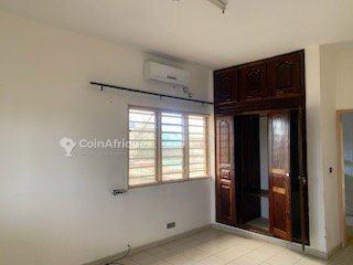 Villa luxueuse de 4 pièces avec climatisation et commodités haut de gamme