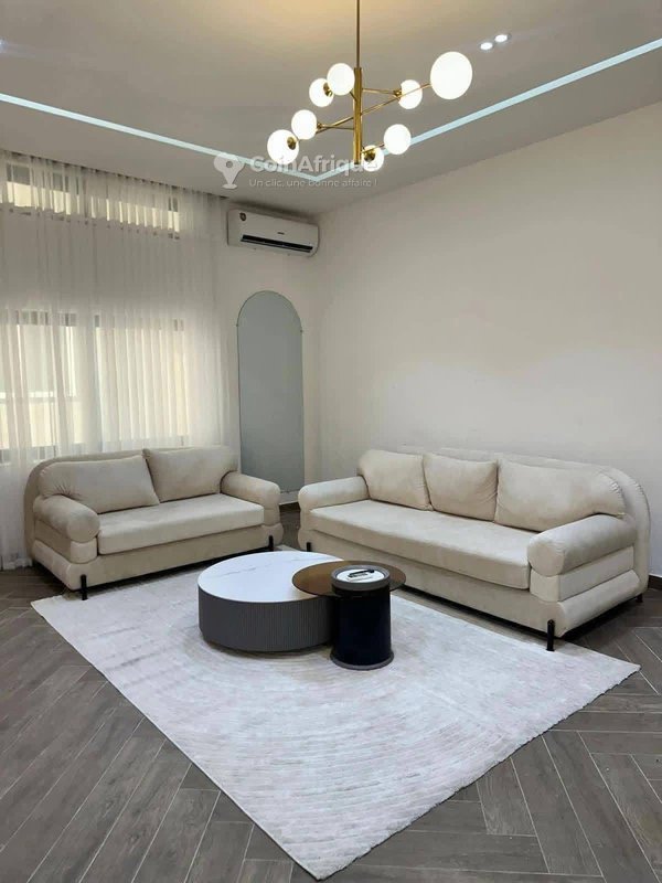 Appartement meublé haut standing de 3 pièces avec climatisation et équipements premium
