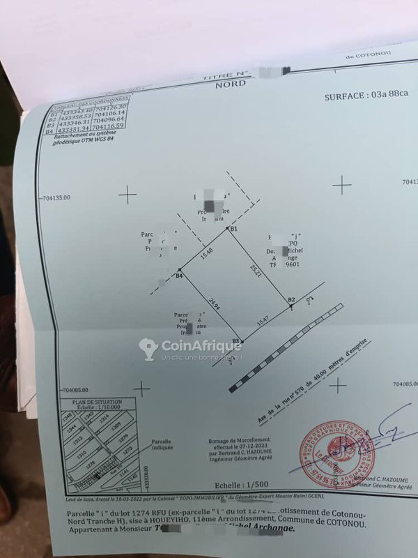 Terrain constructible de 721 m² avec titres fonciers individuels en bordure de route goudronnée