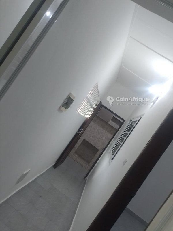 Appartement d'une pièce avec connexion haut débit et équipements modernes