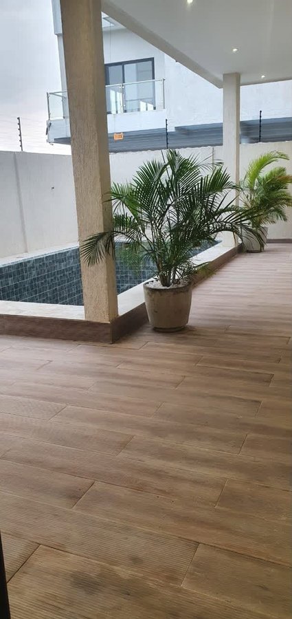 Villa luxueuse de 4 pièces avec piscine et équipements haut de gamme