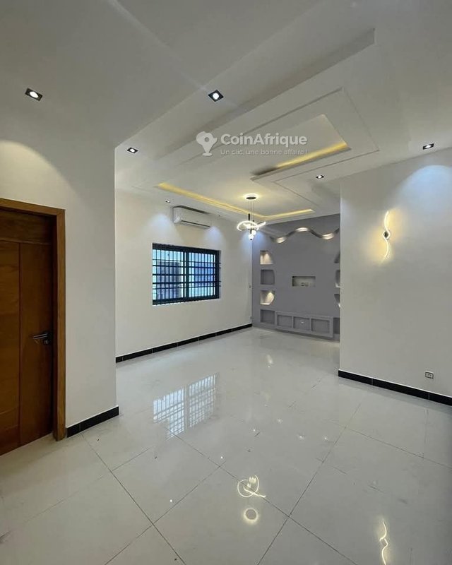 Villa luxueuse de 4 pièces avec climatisation intégrale et terrasse spacieuse