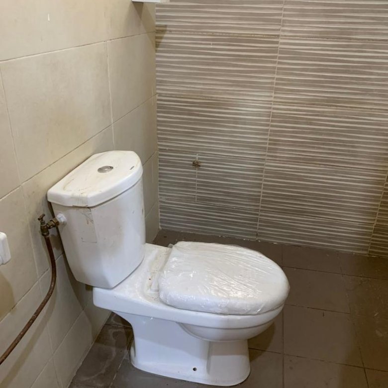 Villa moderne de 2 pièces avec garage et dépendance