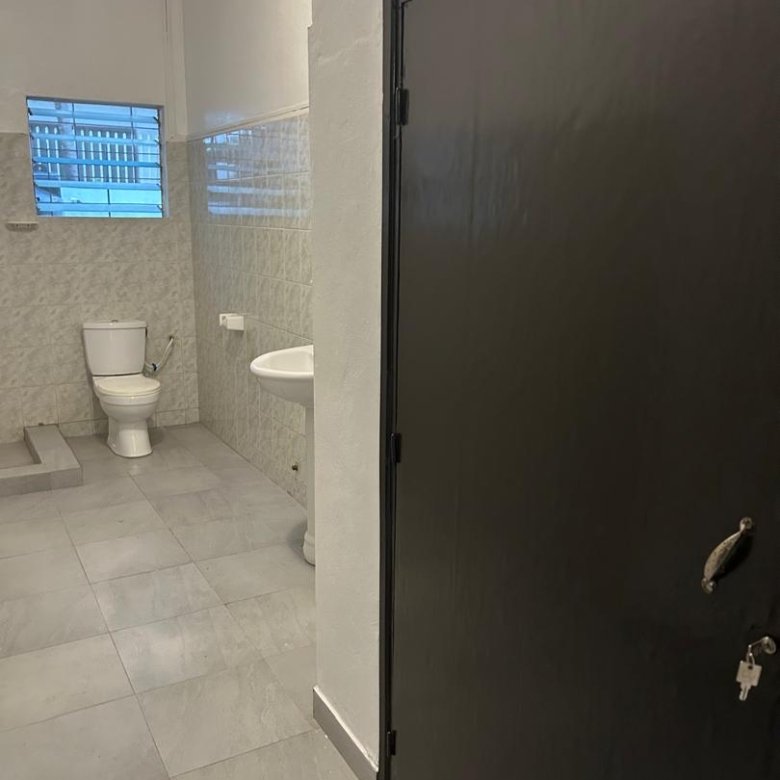 Villa luxueuse de 4 pièces avec jardin et garage spacieux