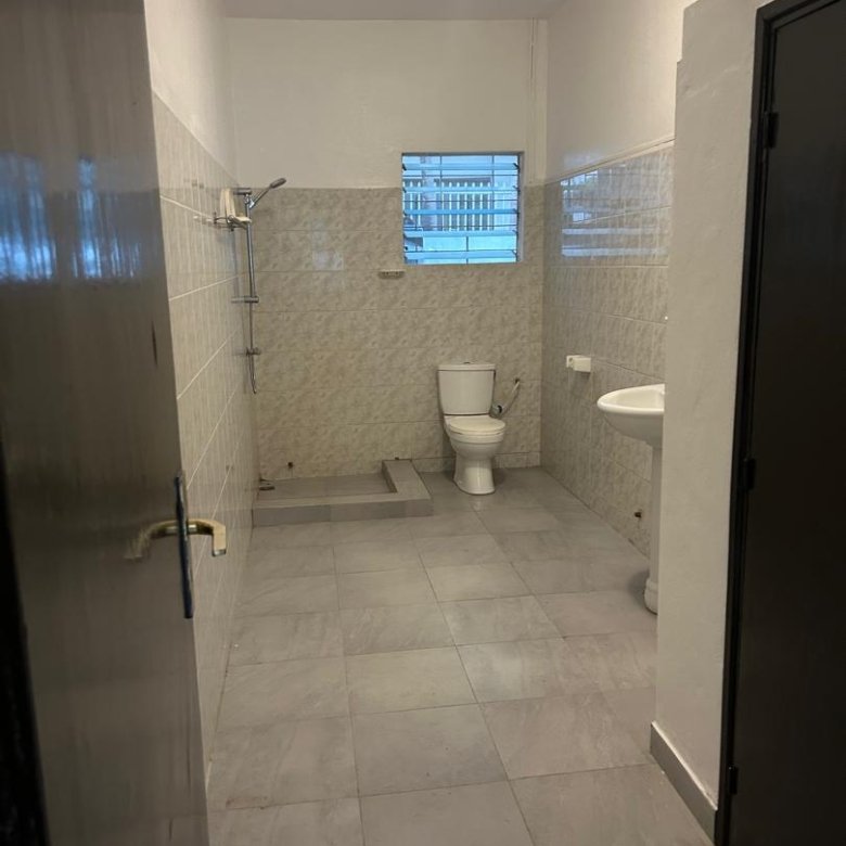 Villa luxueuse de 4 pièces avec jardin et garage spacieux