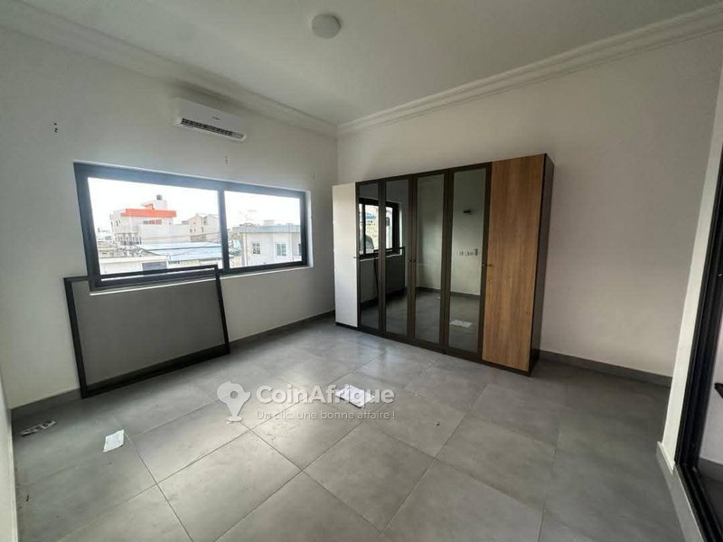 Villa duplex de luxe avec piscine et vue sur la mer - 4 chambres