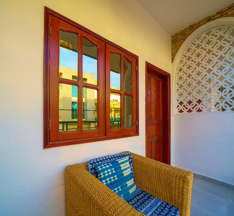 Villa luxueuse de 4 pièces avec terrasse panoramique et studios indépendants