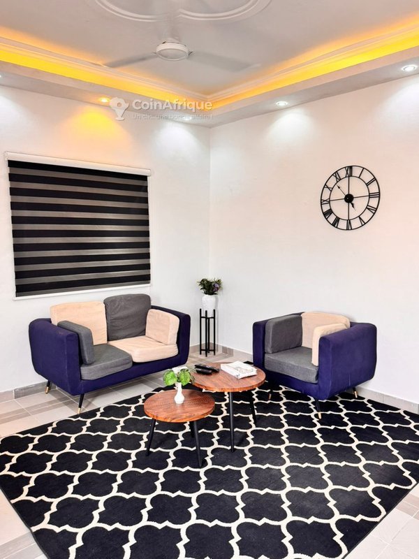 Appartement meublé d'une pièce avec commodités modernes et disponibilité 24h/24