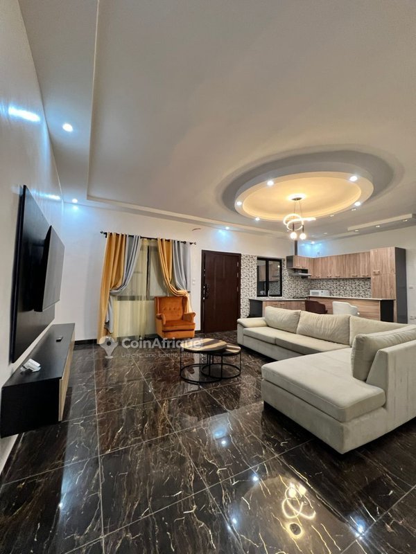 Appartement meublé de standing avec 3 pièces, climatisation et gardiennage 24h/24