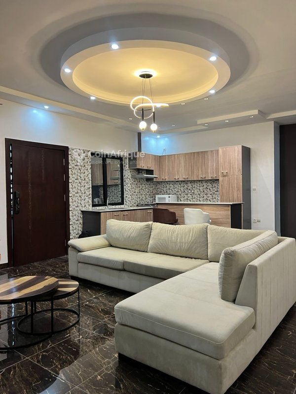 Appartement meublé de standing avec 3 pièces, climatisation et gardiennage 24h/24